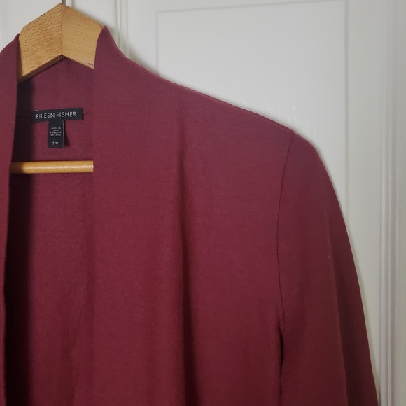 Eileen Fisher 100% Wool Burgundy Cardigan Size S - Picture 3 of 7